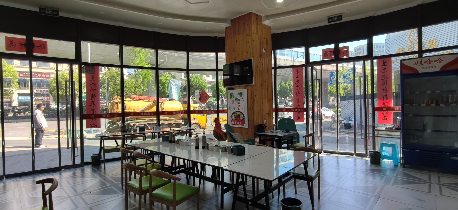 新蒲十米长门头外摆区域大早餐店带火锅店一体转让