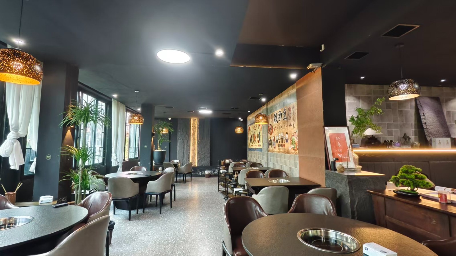 遵义老城会议会址旁边餐饮店整体转让（有包房）